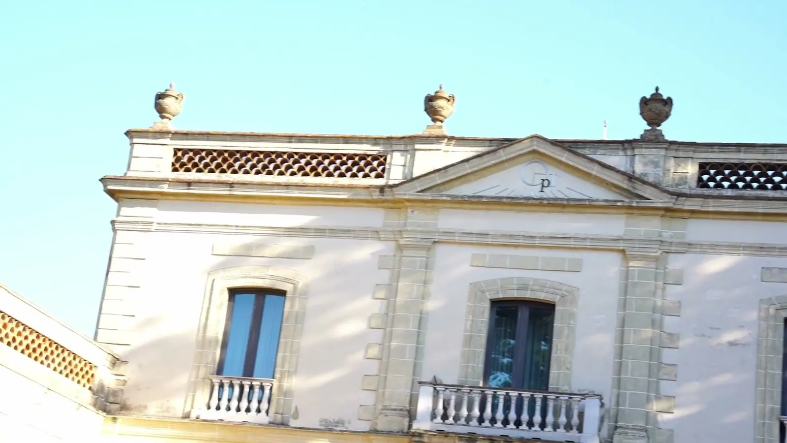 Museos de la Atalaya · El Palacio